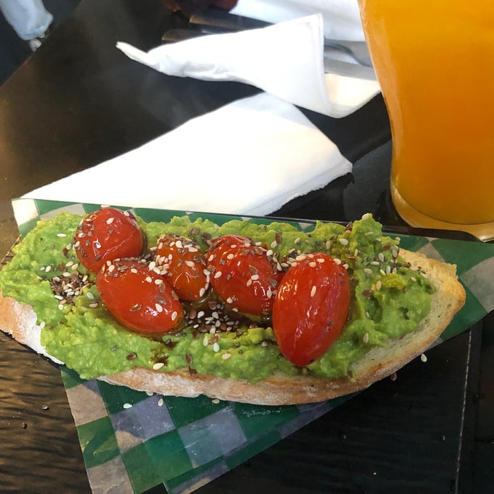 photo of DOC Bar de Vinos Avocado shared by @sxfiasmith on  24 Jan 2022 - review