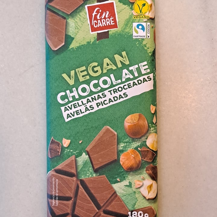 review photo of Fin Carré Chocolate con avellanas troceadas shared by @jaioselene on 19 Feb 2022 - review