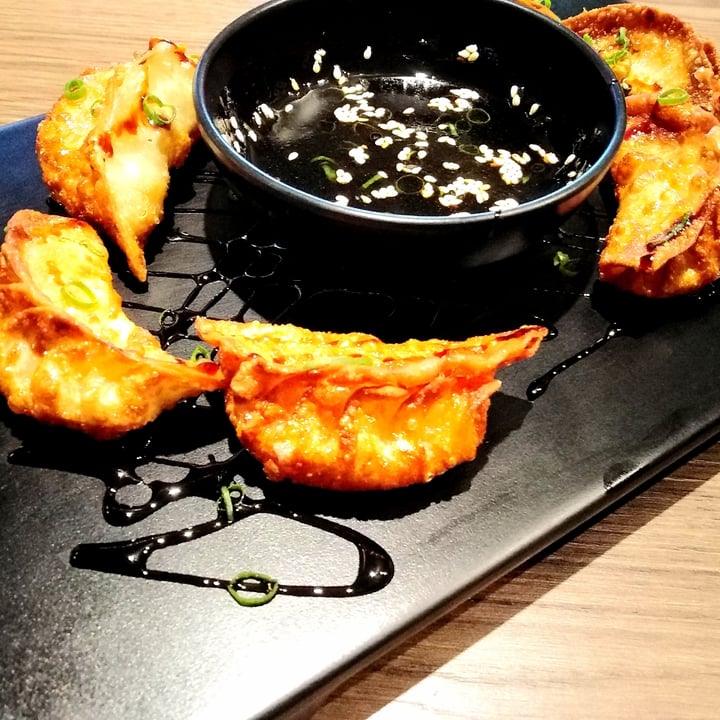 photo of ROCK'N'ROLLS SUSHI Gyozas shared by @moonpie on  25 Feb 2022 - review