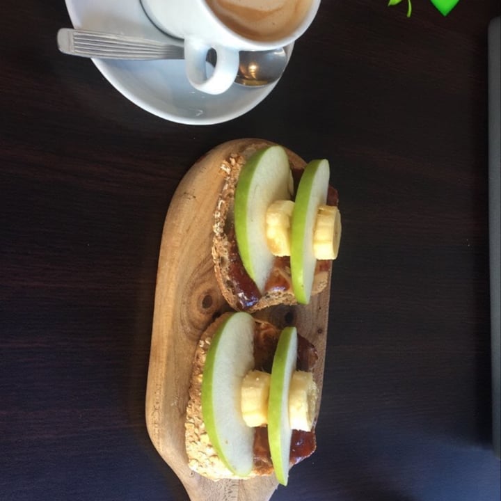 photo of Tienda de Café Peanut Butter  Toast shared by @catabuffarini on  01 May 2021 - review