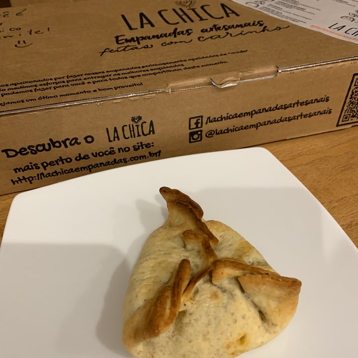 photo of La Chica Empanadas Artesanais - Moema Empanada De Escarola shared by @anayama on  23 May 2022 - review