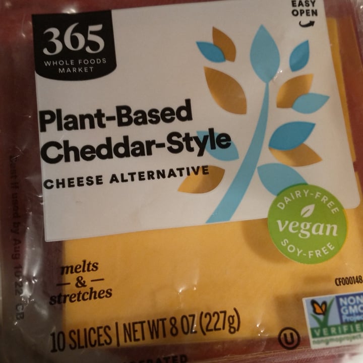photo of 365 Whole Foods Market Plant-Based Cheddar  shared by @ronnievegan1980 on  12 Mar 2022 - review