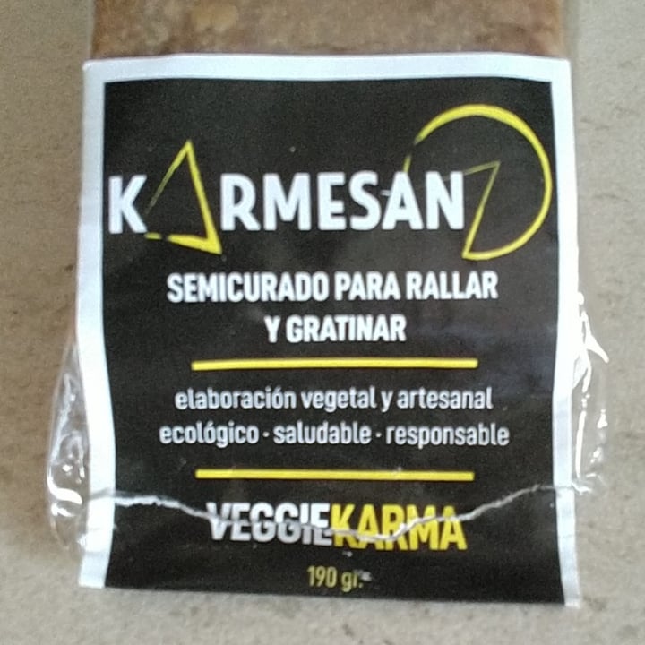 photo of Veggie Karma Cuña Karmesan para Rallar y Gratinar shared by @sym on  06 May 2021 - review