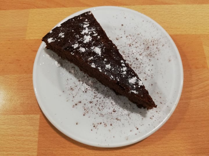 photo of Restaurante El Buffet Verd Bizcocho chocolate shared by @nrabaneda on  03 Feb 2020 - review