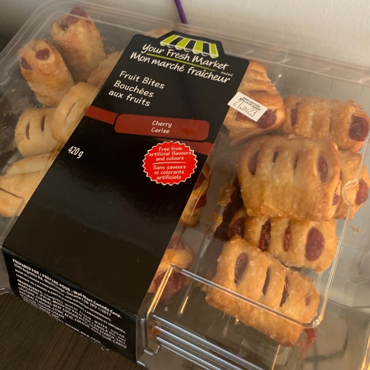 photo of Great Value  Cherry fruit bites shared by @peytonalix on  26 Jun 2021 - review