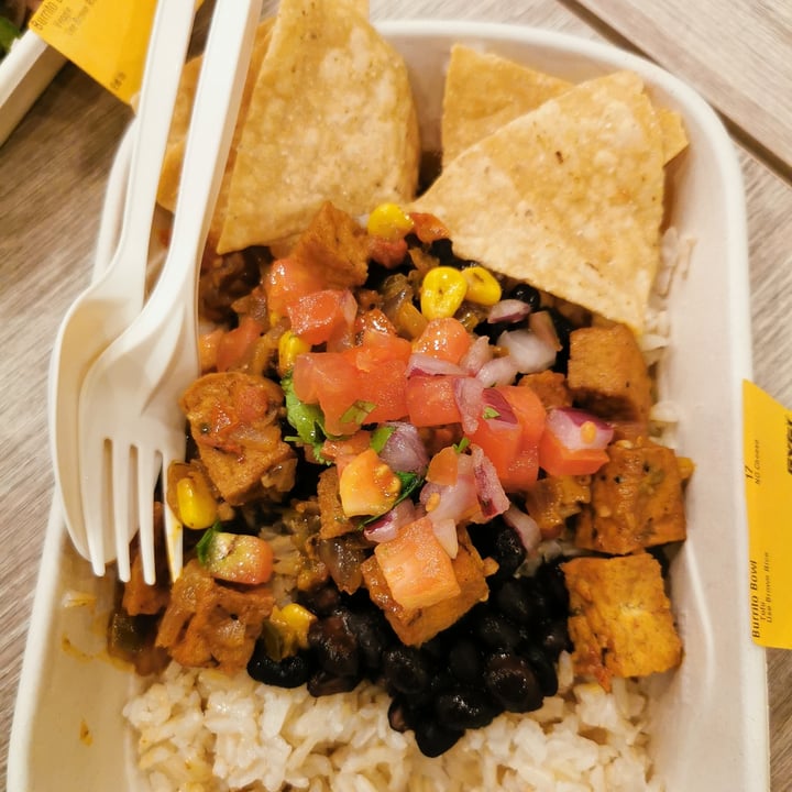 photo of Guzman y Gomez Vegan Burrito Bowl With Tofu Ranchero shared by @peanutyabs on  22 Feb 2021 - review