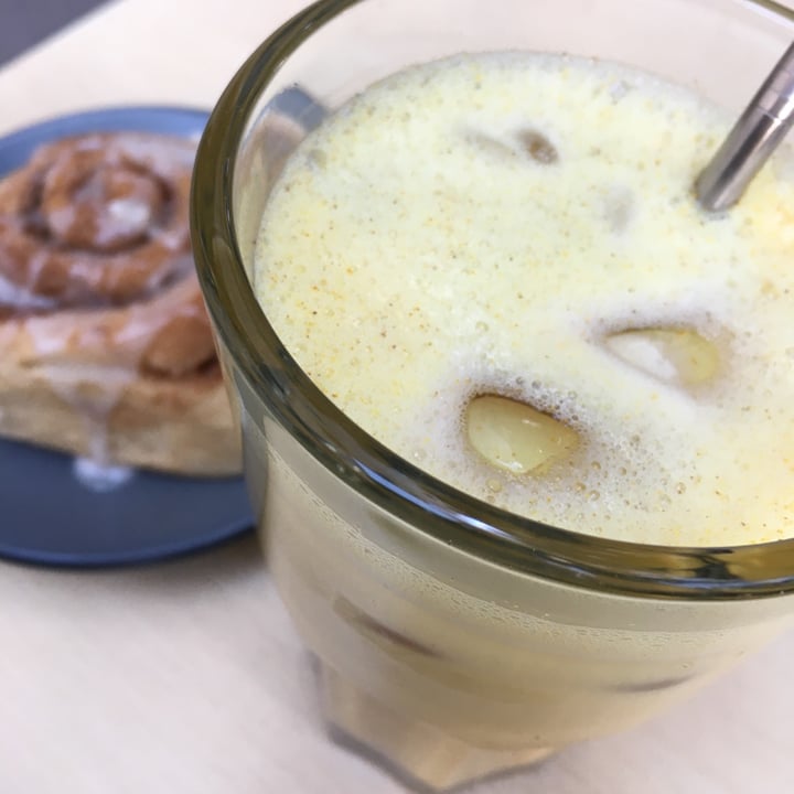 review photo of Café Vegetal Leche dorada fría shared by @verogs0 on 26 Oct 2020 - review