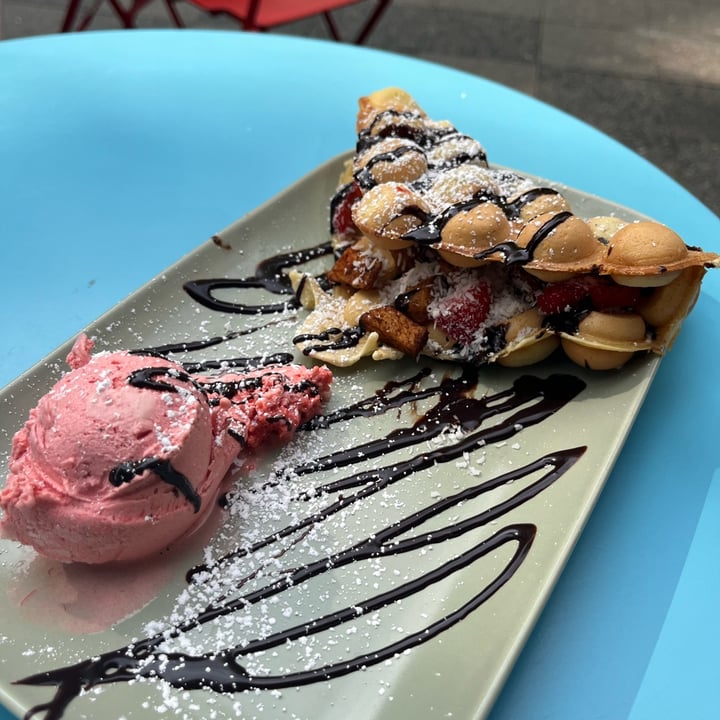 photo of Taste of Happiness Vegan Bubble Waffle shared by @xanaramos on  05 May 2022 - review