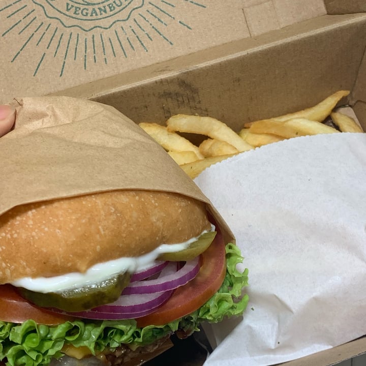 photo of VeganBurg Singapore Smokey BBQ burger shared by @keishadsouza on  22 Mar 2022 - review