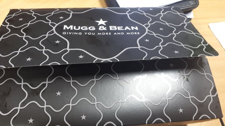 photo of Mugg & Bean Cheeky Chickpea Vegan Burger shared by @colleenc on  11 Nov 2019 - review