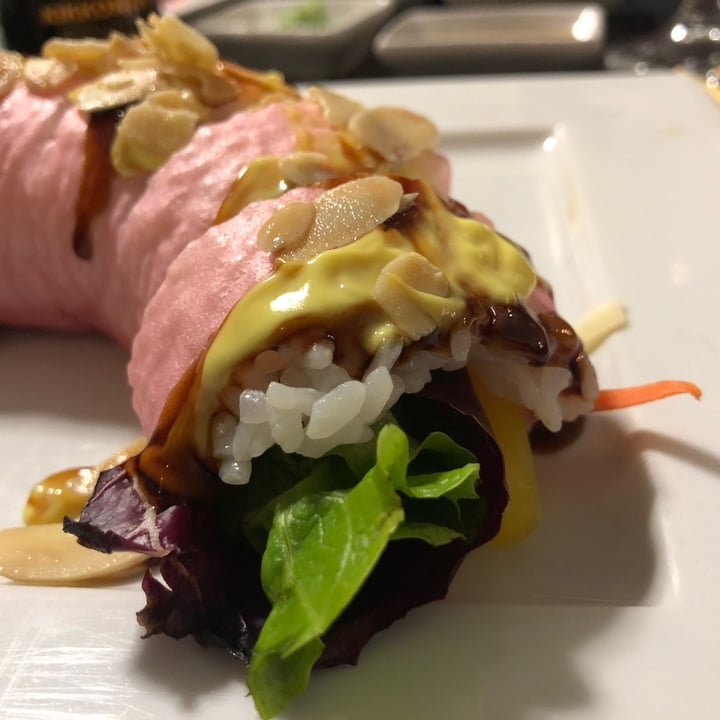 photo of Asia Fusion Sushi Rainbow Vegan Roll shared by @giuliettaveg on  28 Feb 2022 - review