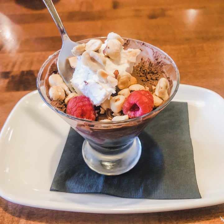 review photo of Bin 4 Burger Lounge Hazelnut Raspberry Chocolate Mousse shared by @maggiehertzberg on 25 Jan 2021 - review