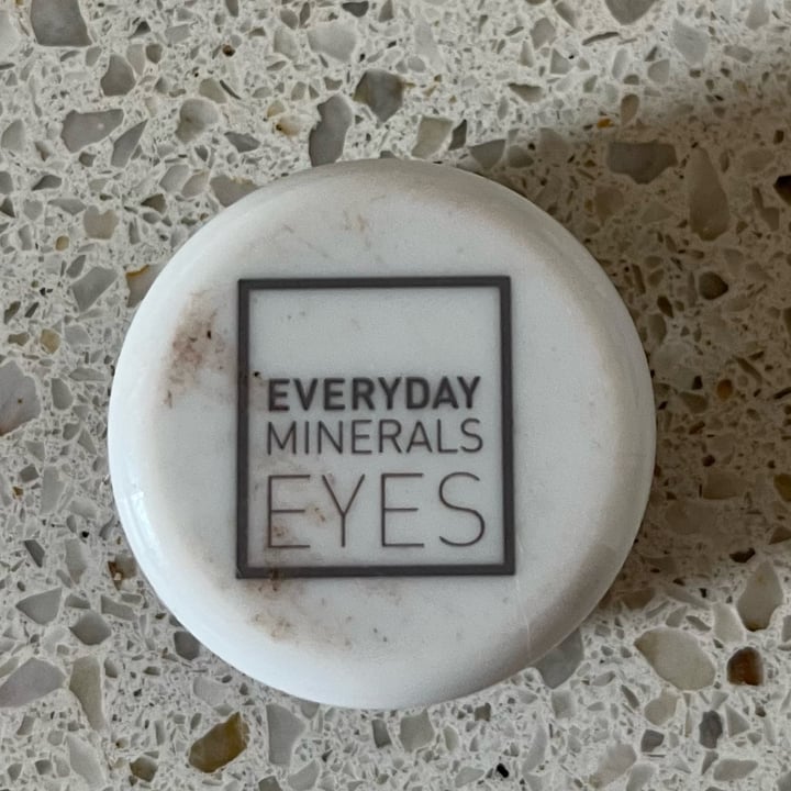 review photo of Everyday Minerals Ombretto In Polvere shared by @lallachan on 03 Apr 2022 - review
