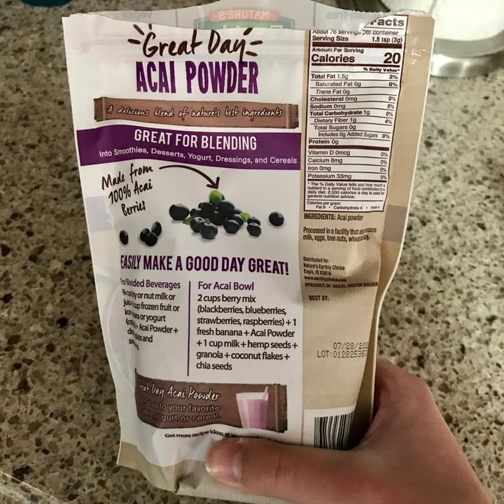 photo of Nature’s Earthly Choice Acai powder shared by @thevegfriend on  15 Apr 2022 - review