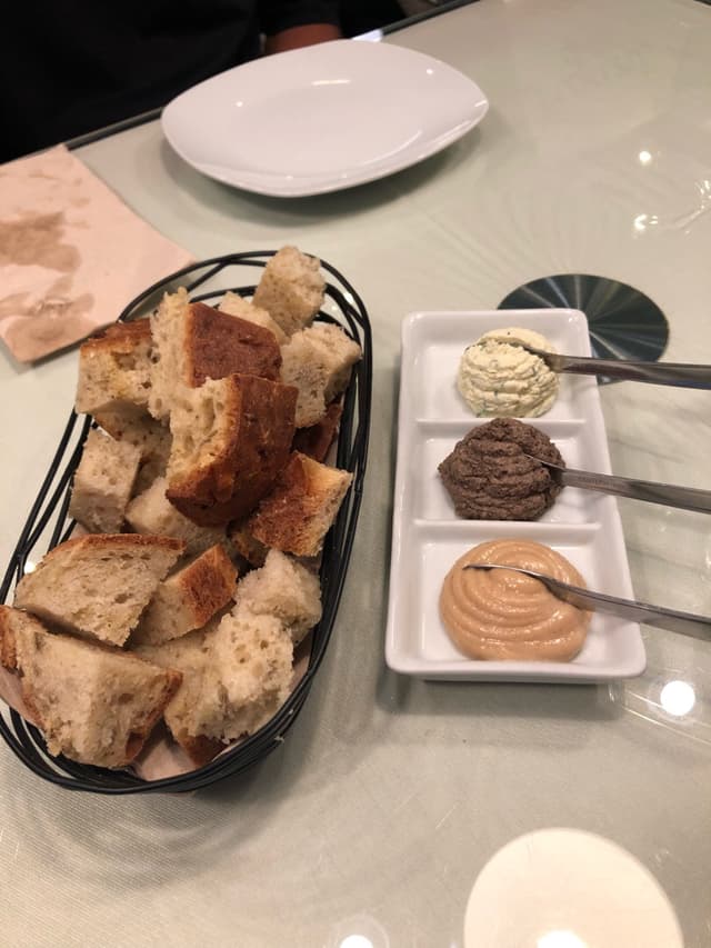 Photo of the dish “Patè and rice bread”