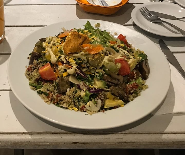 photo of Buenos Aires Verde - Belgrano Ensalada Omega 3 shared by @sechague on  14 Mar 2020 - review