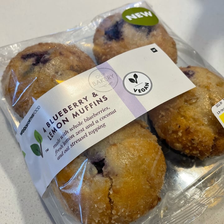 photo of Woolworths Food Blueberry and lemon muffins shared by @pravika on  11 Oct 2021 - review