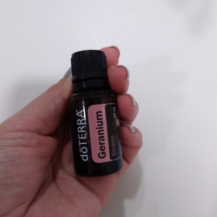 review photo of dōTERRA Geranium shared by @isadoraa on 06 May 2022 - review