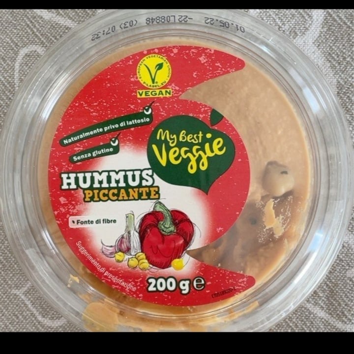 photo of My Best Veggie Hummus Piccante shared by @alicepuglisi9 on  13 Jul 2022 - review
