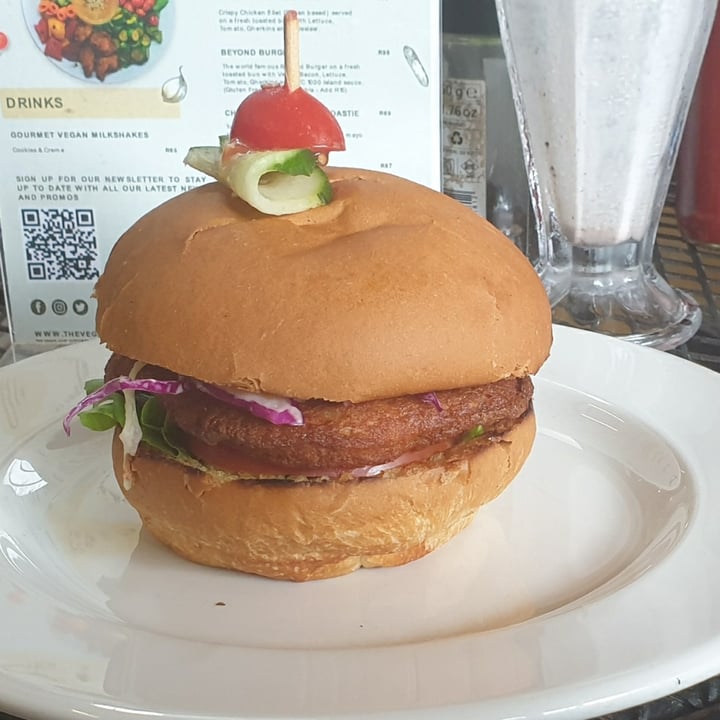 photo of Gias on Montrose Crispy Chickn Burger shared by @compassionate1candy on  20 Dec 2020 - review