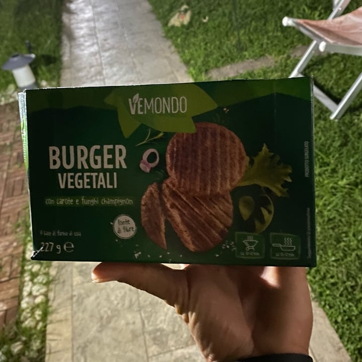 review photo of Vemondo burger vegetali shared by @fraskavegan on 05 Oct 2022 - review