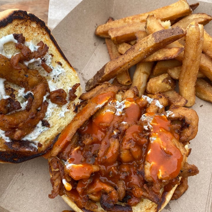 review photo of Plantology Buffalo ranch Chickn Sandwich and organic fries shared by @cetteviephoto on 16 Jul 2021 - review