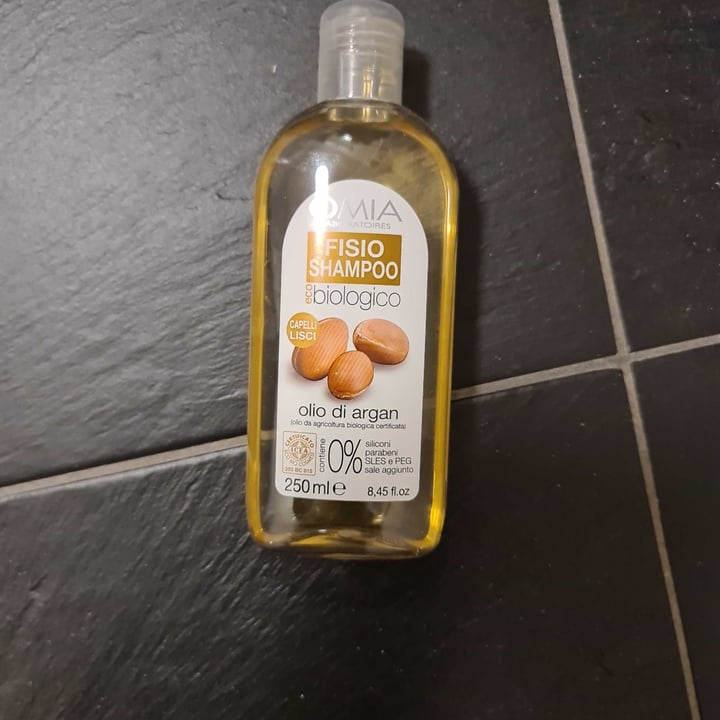review photo of Omia Laboratoires Fisio Shampoo all'olio di Argan shared by @abillionthebest on 22 Apr 2022 - review