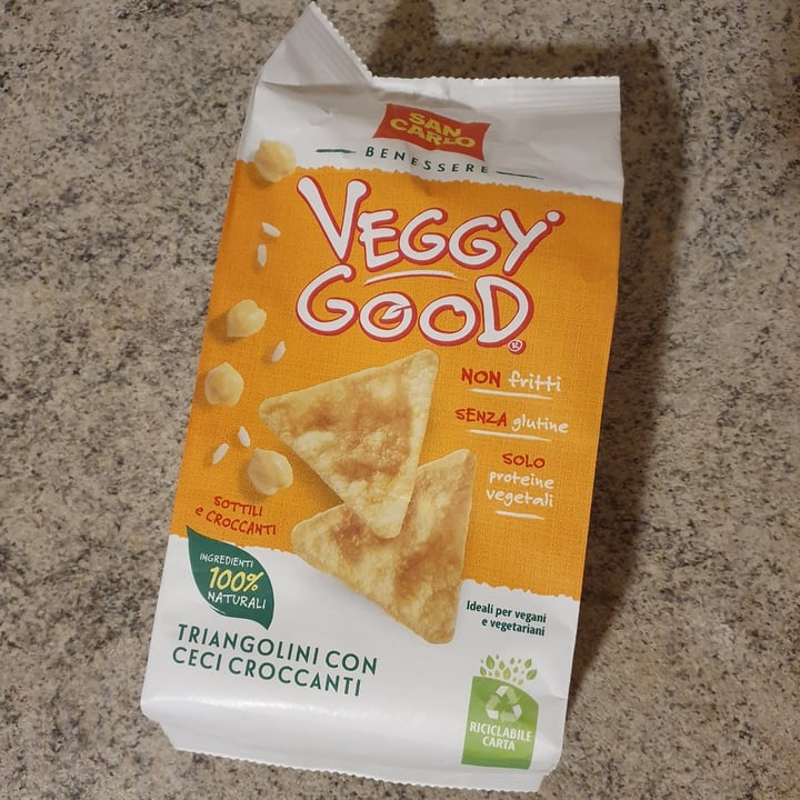 photo of Veggy Good  Veggy Good Triangolini Con Ceci Croccanti shared by @anymoth on  02 Apr 2022 - review