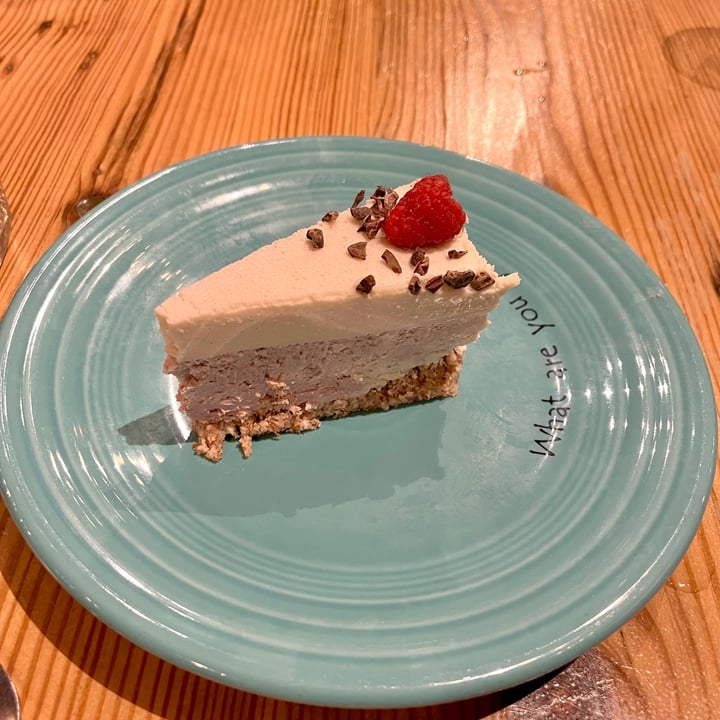 photo of Cafe Gratitude raw strawberry layer cake shared by @emmamolteni on  10 Mar 2022 - review