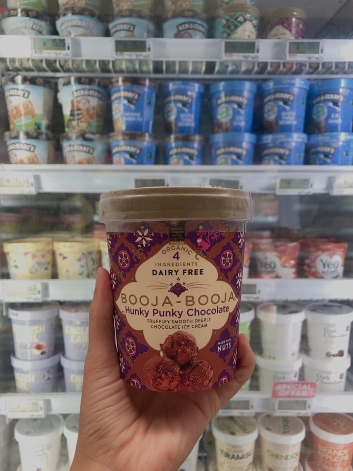 review photo of Booja-Booja Hunky Punky Chocolate shared by @xwfnicole on 20 Jan 2020 - review