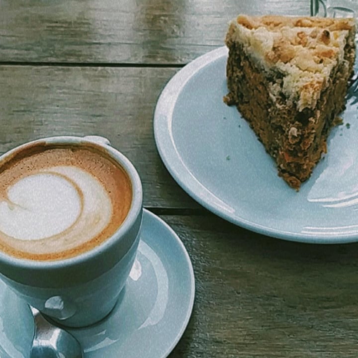 photo of Monk Coffee Carrot Cake shared by @macanmw on  09 Dec 2020 - review