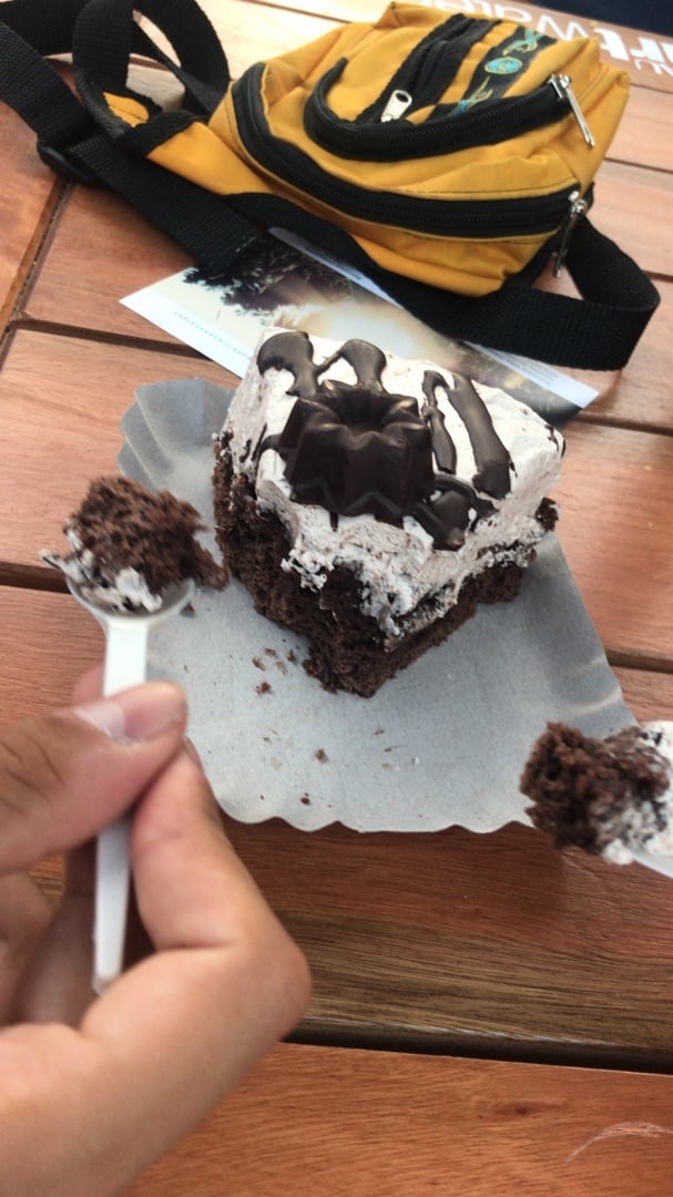 photo of Natgen Torta de chocolate con crema shared by @janemoore on  11 Feb 2020 - review