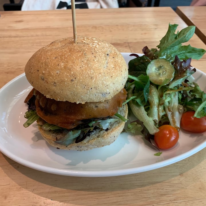 photo of Real Food Portobello mushroom burger shared by @heruvimdi on  08 Jun 2020 - review