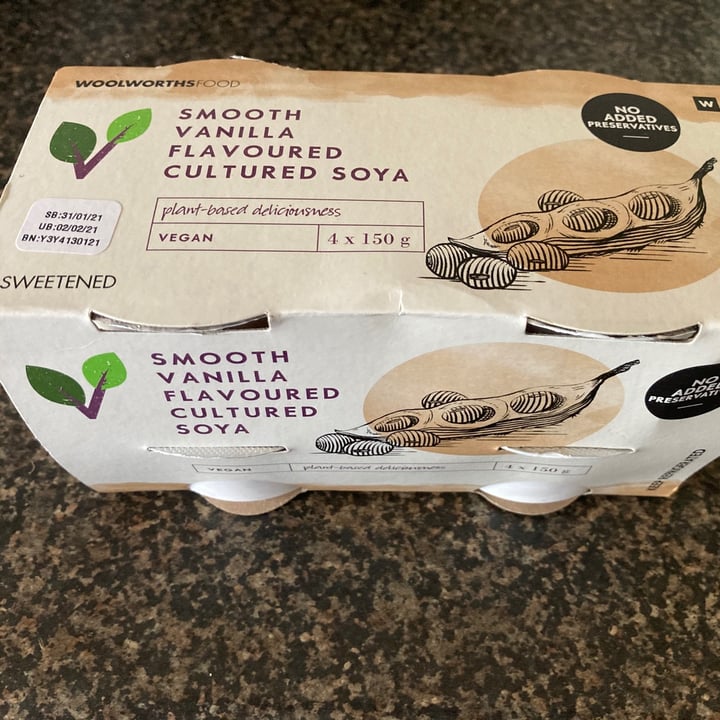 review photo of Woolworths Food Smooth Vanilla Flavoured Cultured Soya shared by @seanyfebz on 23 Jan 2021 - review
