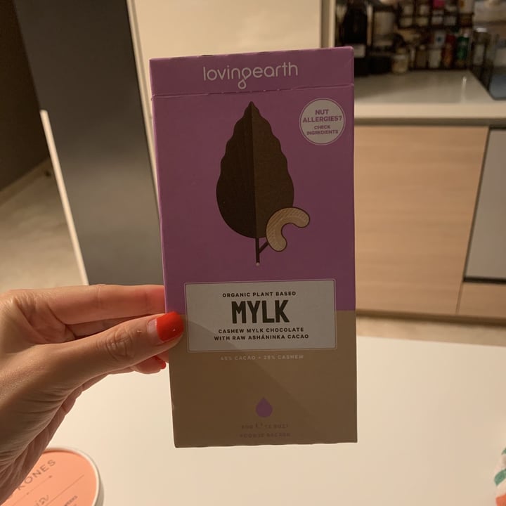 photo of lovingearth Cashew Mylk Chocolate shared by @toastykakes on  04 Jan 2021 - review