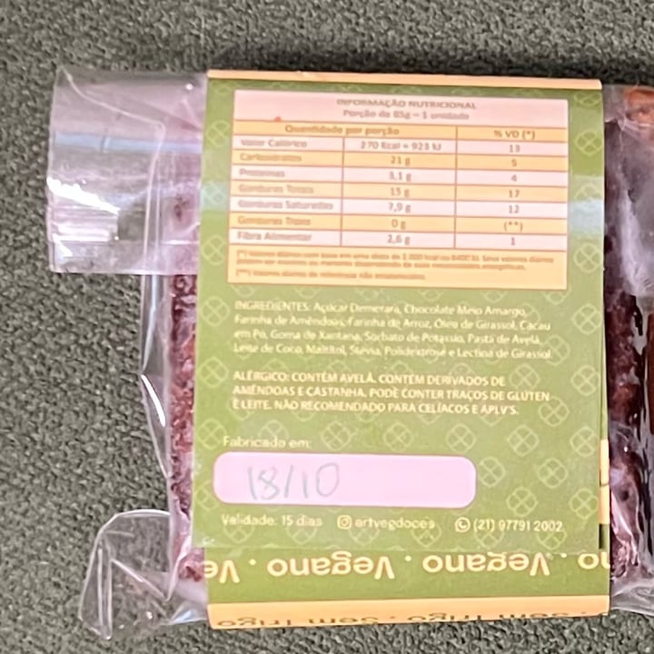 review photo of ArtVeg Brownie de chocolate com recheio de creme de avelã shared by @marianalyra on 01 Nov 2022 - review