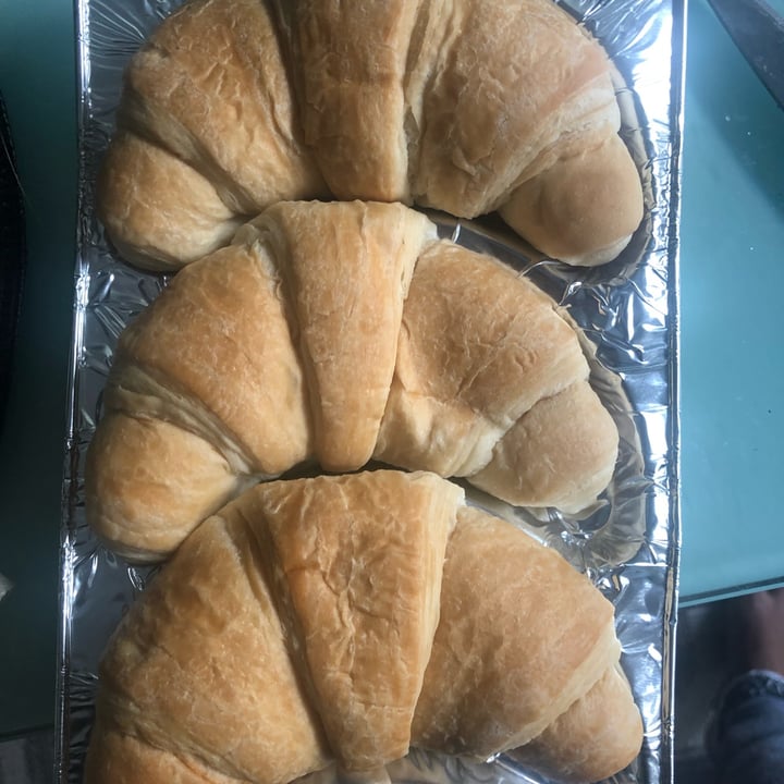 review photo of Bakery DuJour Vegan Croissants shared by @hh08 on 20 Sep 2022 - review