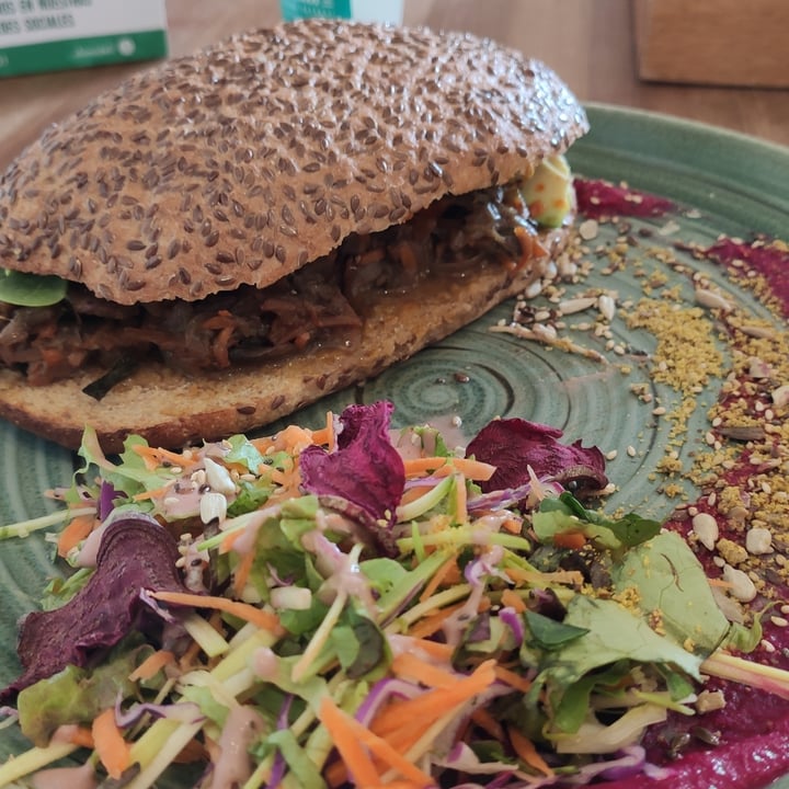 photo of Chimi Deli Cocina Natural Sándwich de hongos y vegetales shared by @alejom on  06 Jul 2021 - review