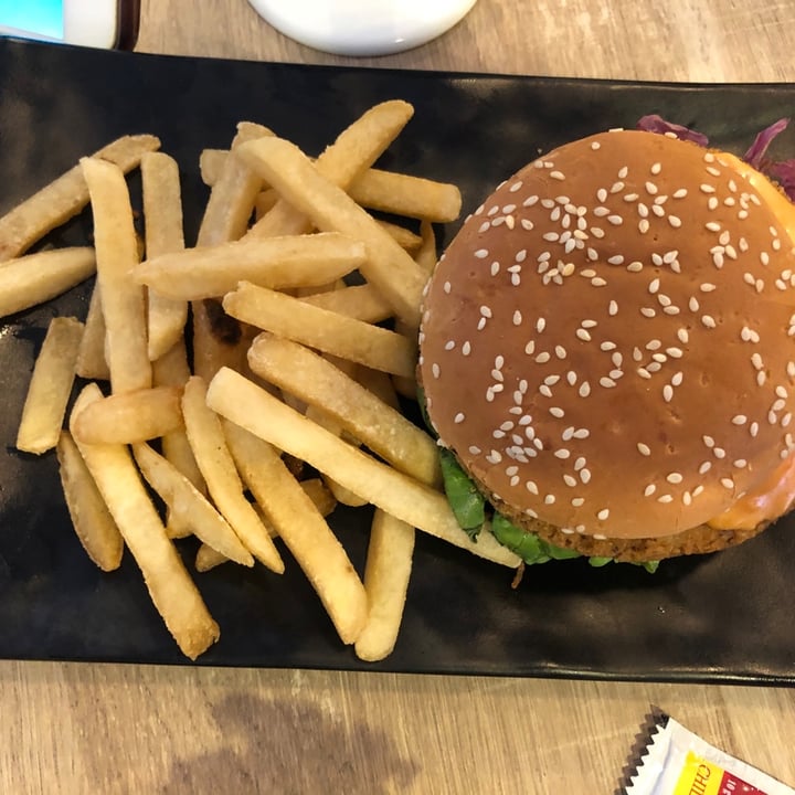 photo of GreenDot - NEX Andalusian Tomato Sauce Soy Burger shared by @soy-orbison on  21 Nov 2019 - review