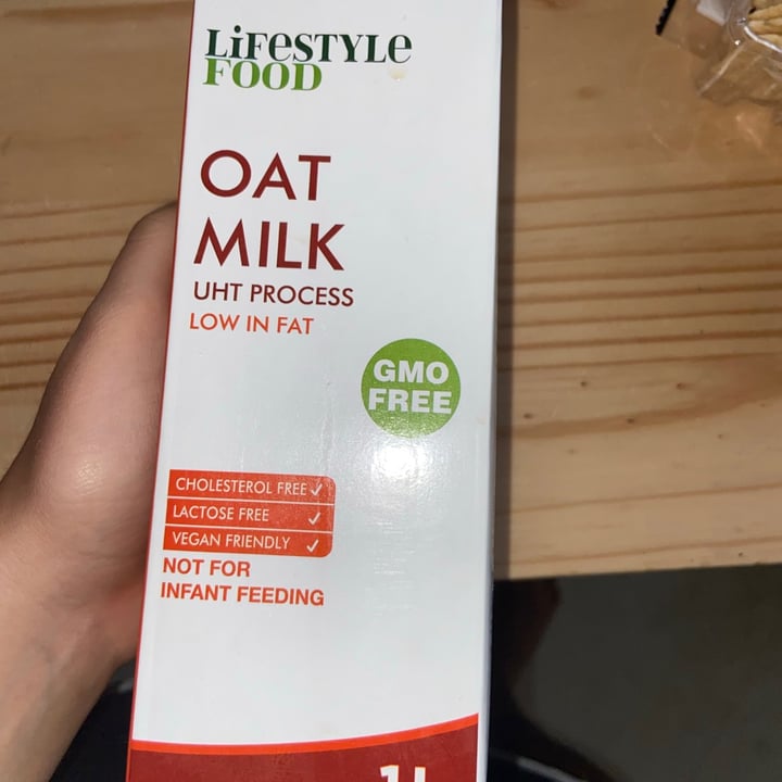 photo of Lifestyle Food Unsweetened Oat Milk shared by @vegan28 on  26 Apr 2020 - review