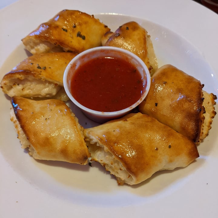 review photo of Rosie's Pizzeria Garlic Knots shared by @nikoleclarke on 05 Jan 2021 - review