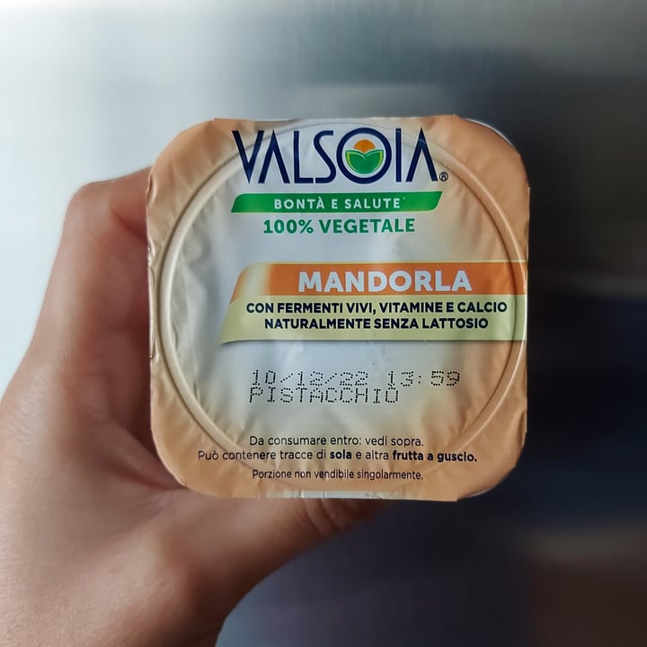 review photo of Valsoia Pistacchio Mandorla shared by @silli on 08 Nov 2022 - review