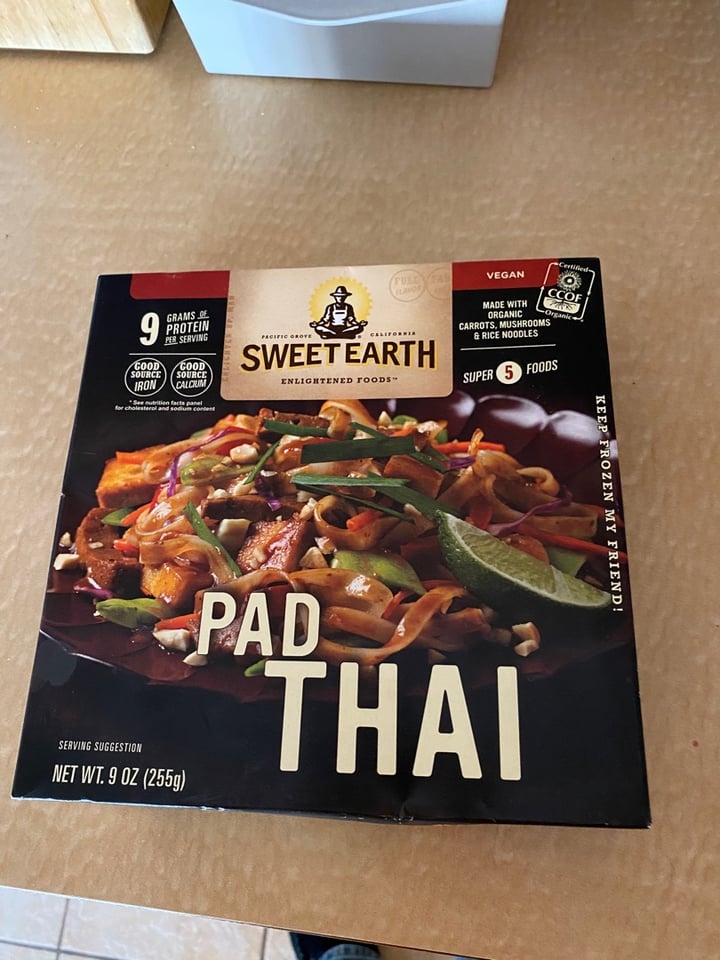 photo of Sweet Earth Pad Thai shared by @pokemike65 on  11 Apr 2020 - review