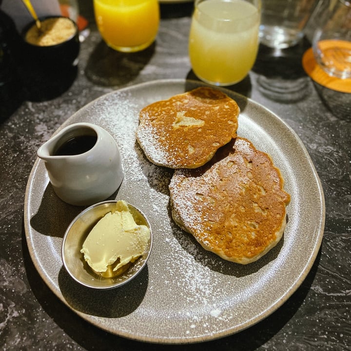 photo of Where The Pancakes Are - Fitzrovia Simple maple & butter shared by @laureneas on  19 Apr 2022 - review