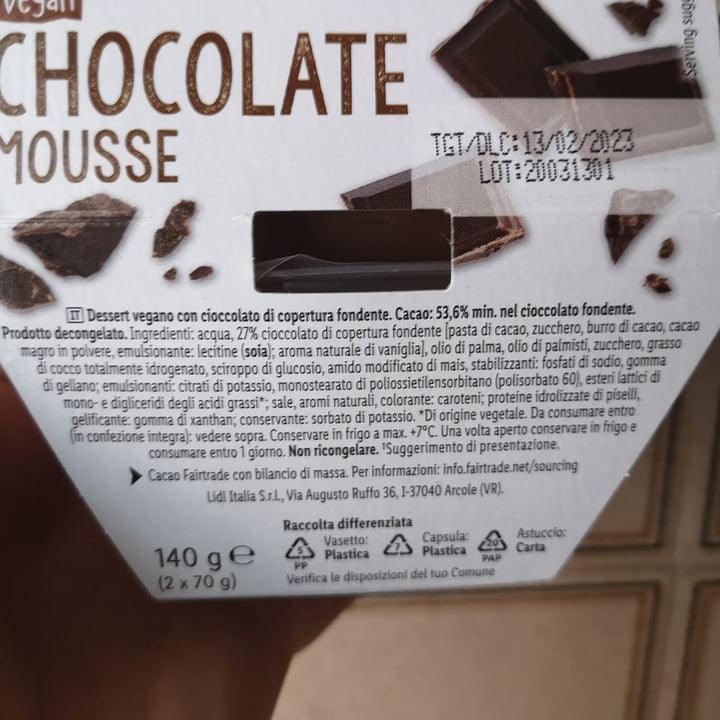 photo of Vemondo vegan chocolate mousse shared by @aleveganfoodlover on  24 Jan 2023 - review