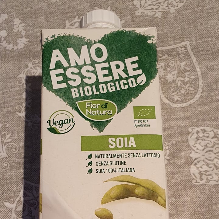 photo of Amo Essere Veg Latte di Soia shared by @robyciuffo on  06 May 2022 - review
