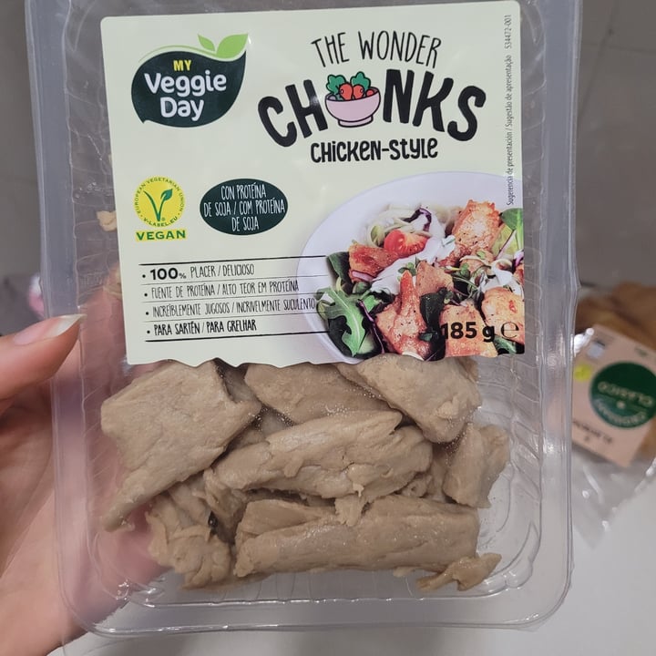 photo of My veggie day The Wonder Chonks Chicken Style shared by @melroma on  05 Mar 2022 - review