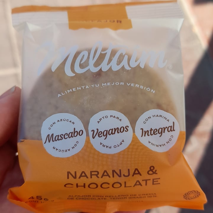 photo of Meltaím Alfajor de chocolate y naranja shared by @ximevillar31 on  06 Jul 2022 - review