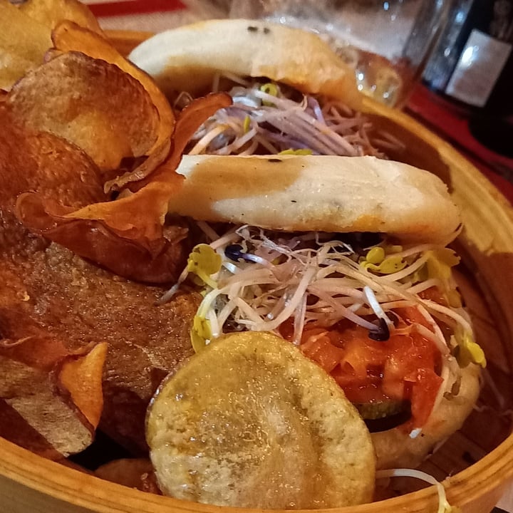 review photo of KOI Beer & Dumplings - Lavalleja Buns Kimchi shared by @beludegustando on 09 Feb 2022 - review