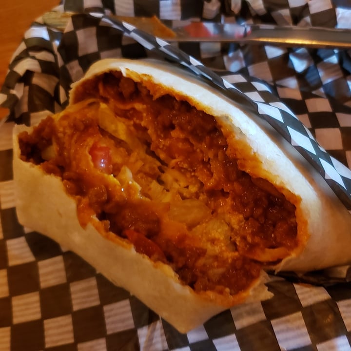 photo of The Buckingham Crunch Wrap shared by @onerealkewlguy on  25 Aug 2022 - review